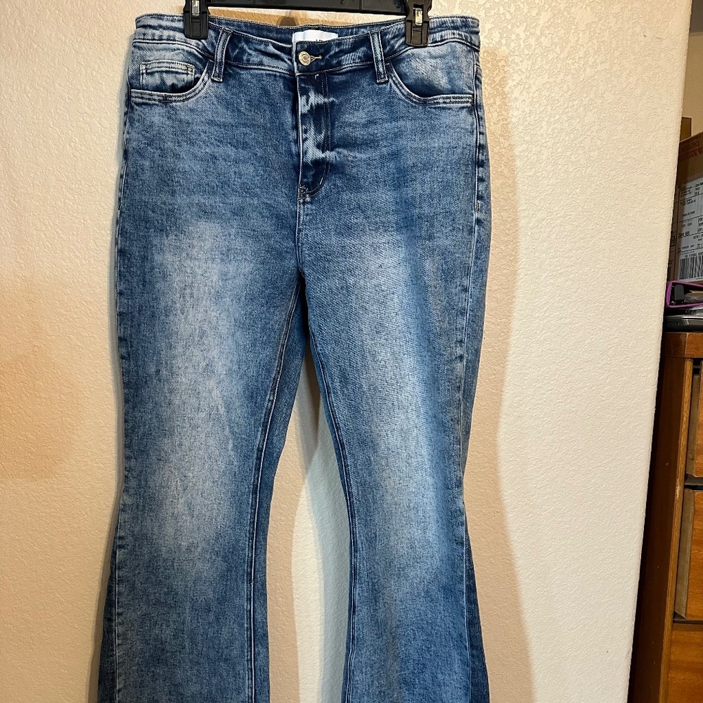 Women’s flared jeans